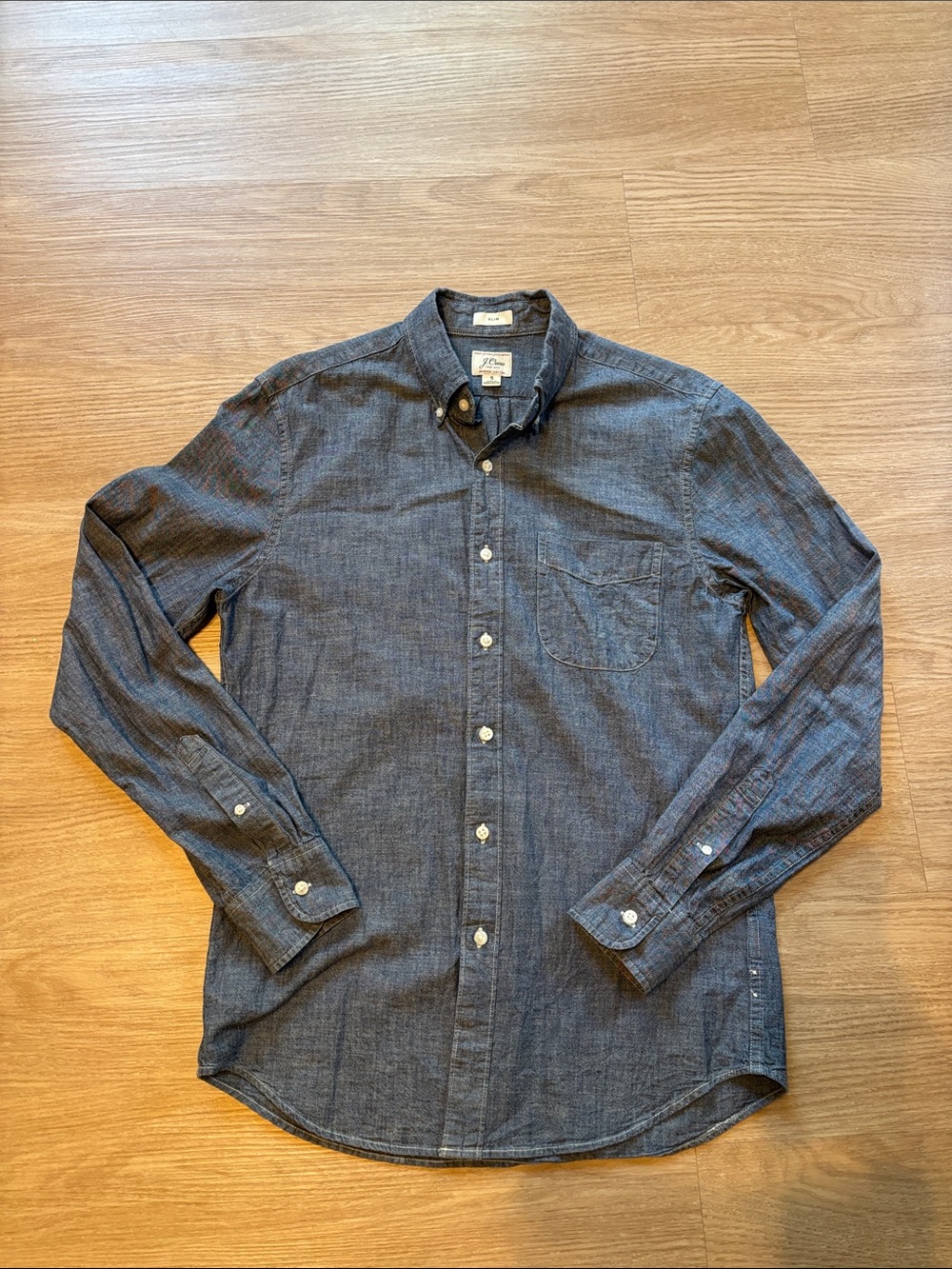 J Crew Men’s Small Chambray Shirt Slim Fit Dark Denim Classic Casual Blue